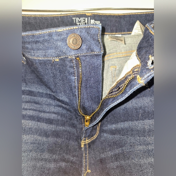 EUC - Time & Tru Dark Wash Plus Size Petite Skinny Jeans - 20P - Picture 3 of 5